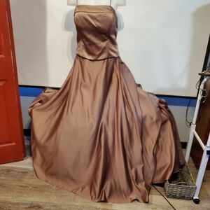 Jordan Satin Brown "Project Dress" Size 14 Prom Dress
